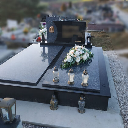 35. Azul Noche + Nero