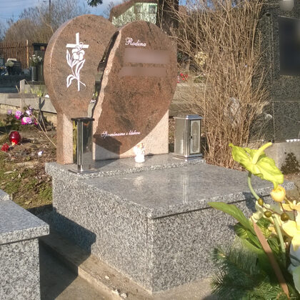 171. Multicolor pomník + Bianco Tarn spodná časť