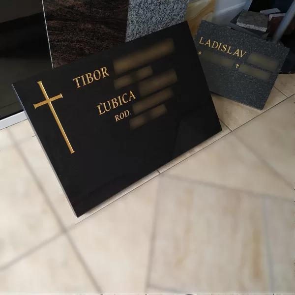 Tabuľka Nero, 2 mená, 2nohy na státie